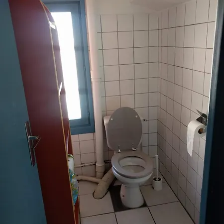 Centre With Shared Toilets